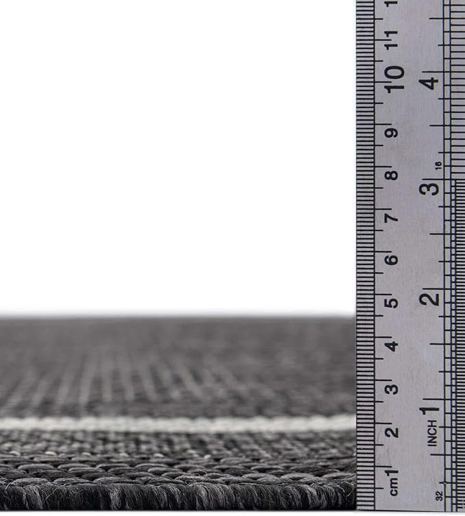 Unique Loom Outdoor Border Collection Area Rug - Soft Border (6' 1" Round Black/Ivory)