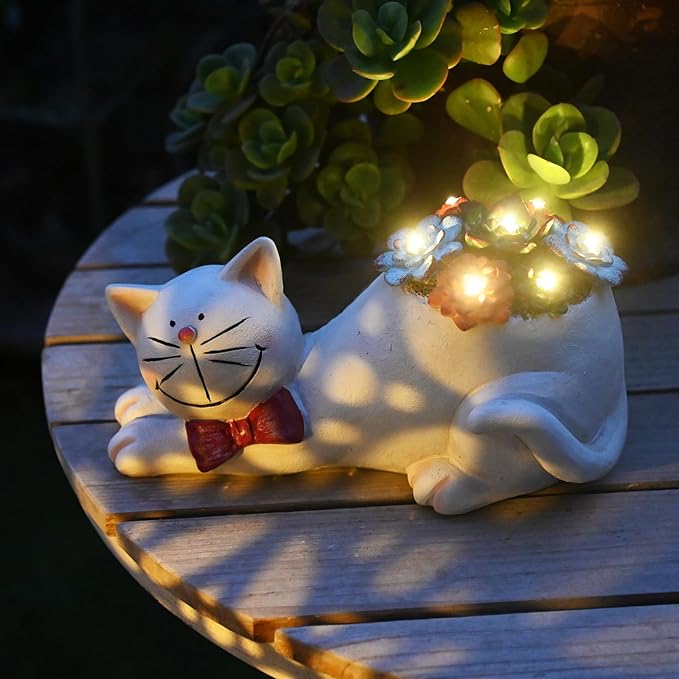 Cat Garden Figurines Outdoor Decor Solar Statue with LED Lights for Patio Lawn Yard Art Decoration Housewarming Garden Gift