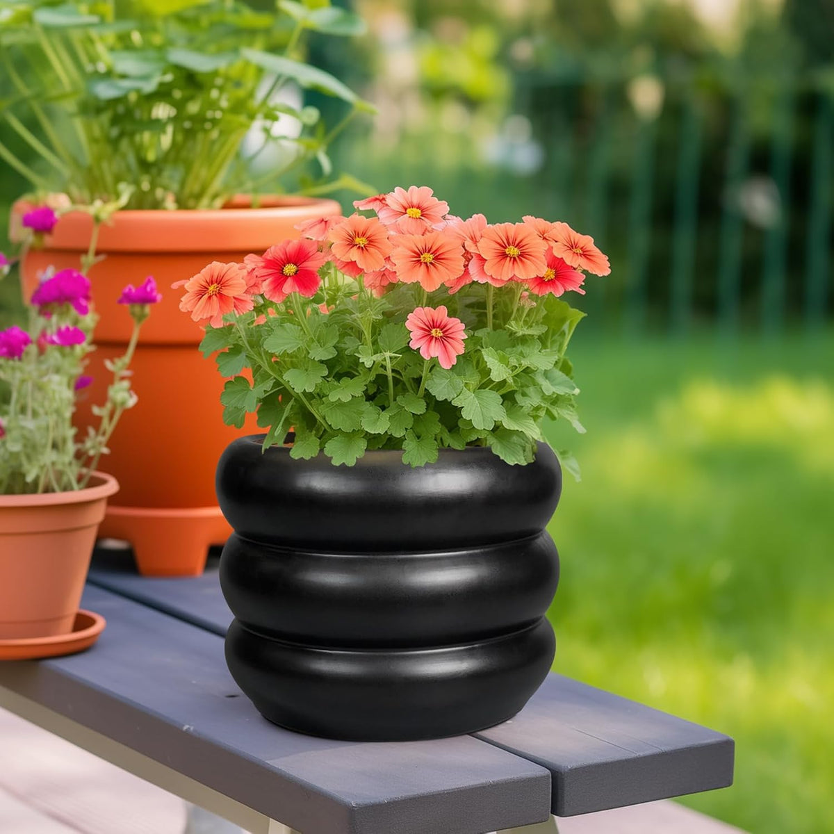 SQOWL Ceramic Pot for Plants 8 Inch - Indoor Plant Pot with Drainage Hole Planter for Outdoor Plants Modern Flower Pot Round Planter for House Home Decor Living Room Black
