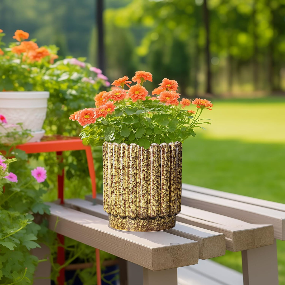 Ceramic Planter - 7.6 Inch Ceramic Plant Pots Indoor, Round Flower Pots with Drainage Hole, Fluted Decorative Outdoor Planters, Office Home Decor, Plant Lover Gifts, Yellow
