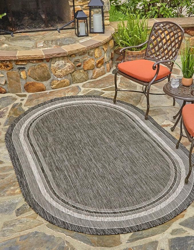 Unique Loom Outdoor Border Collection Area Rug - Soft Border (7' 10" x 10' Oval, Black/ Ivory)