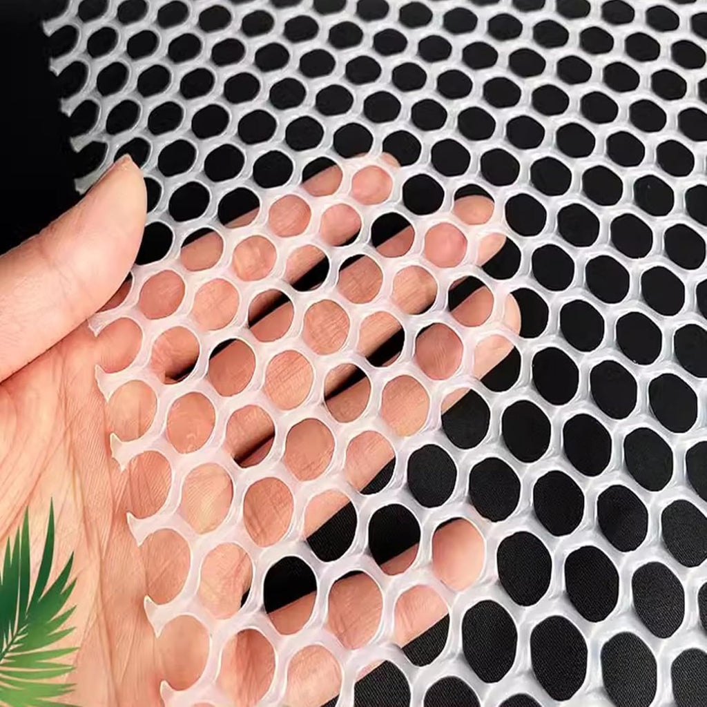 White Garden Fence Mesh 39.3″ Wide Safety Netting Plastic Net Fencing Roll Balcony Protection Window Isolation Net for Snow, Poultry, Chicken, Patio, Animal Barrie(Size:1x30M - Mesh 1.8cm,Color:White)