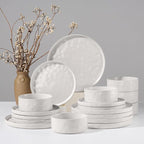 HaWare Dinnerware Sets, 18-Piece Plates and Bowls Set, Stoneware Dish Set for 6, Ceramic Dinnerware for Home Restaurant, Chip and Scratch Resistant, Microwave and Dishwasher Safe, Speckled White